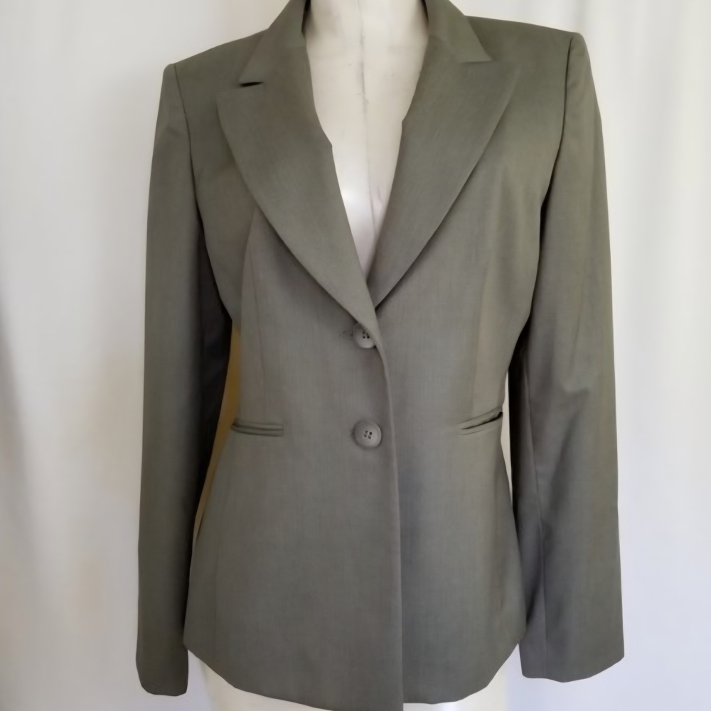 Classic Women's  Travis Ayers Business Suit